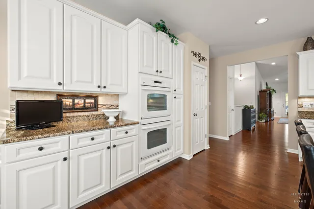 $490,000 | 1204 John Hancock Drive, Bolingbrook, IL 60490