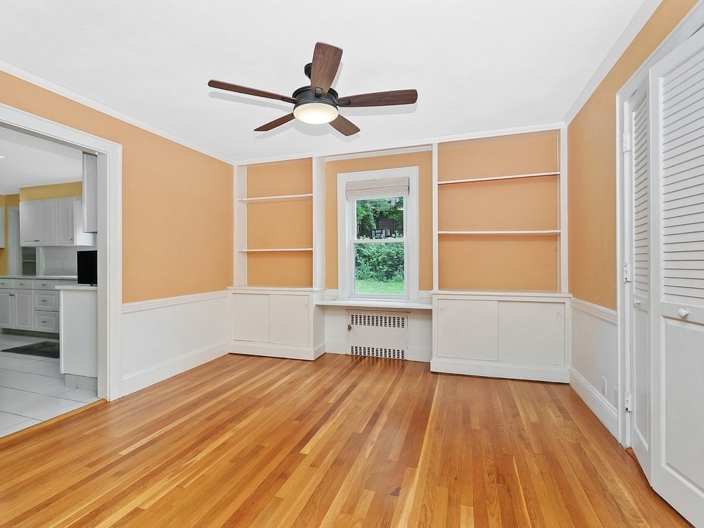 347 Russett Road Brookline, MA 02467 - Photo 6 of 35 Gallery Image 6