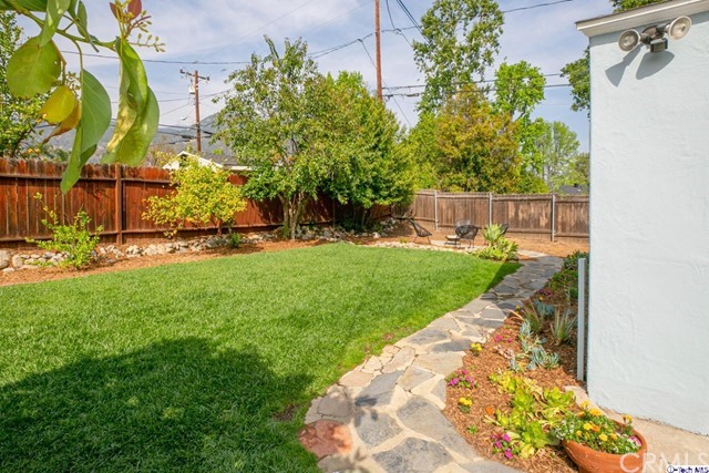 1446 North Harding Avenue Pasadena, CA 91104 - Photo 20 of 26 a view of a backyard with a garden