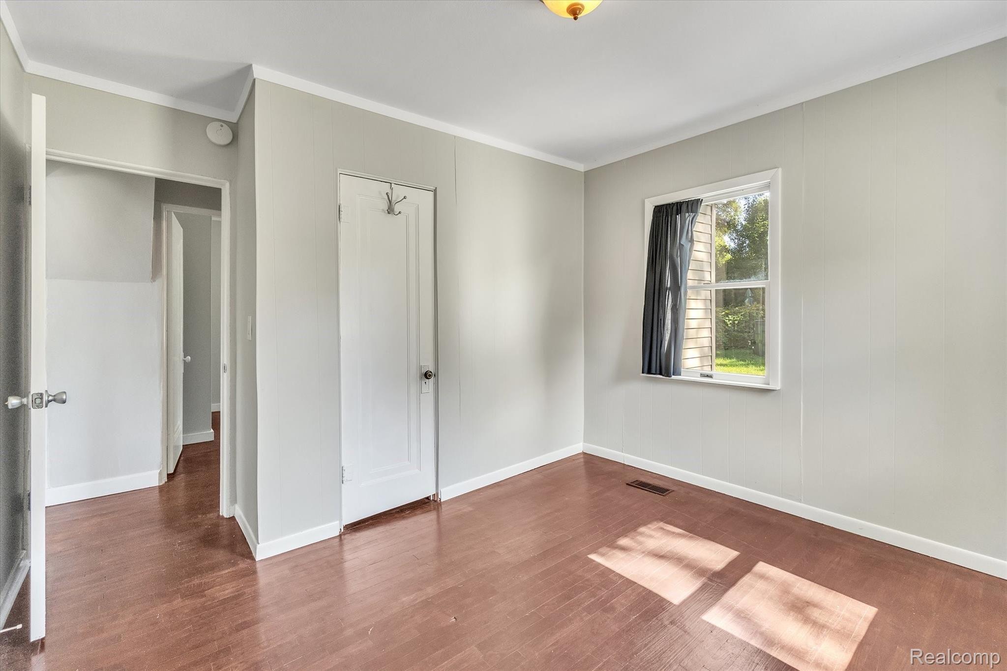 537 Armstrong Road Lansing, MI 48911 - Photo 16 of 27 20-537-Armstrong-Rd-WindowStill-Real-Estate-Photography-18.jpg