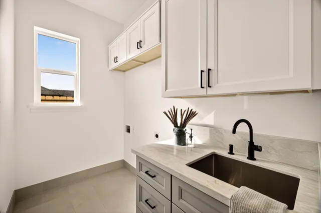 $777,000 | 5271 Royal Canyon Lane, Paradise, CA 95969