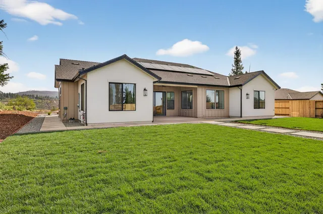 $777,000 | 5271 Royal Canyon Lane, Paradise, CA 95969