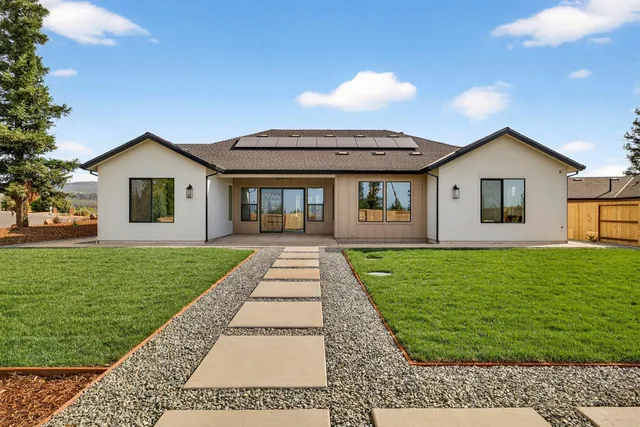 $777,000 | 5271 Royal Canyon Lane, Paradise, CA 95969