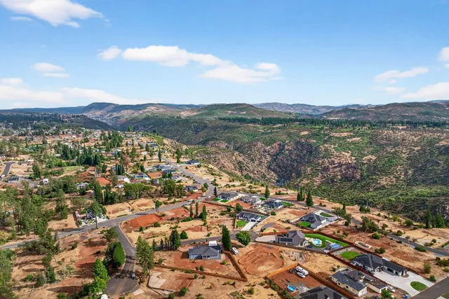 $777,000 | 5271 Royal Canyon Lane, Paradise, CA 95969