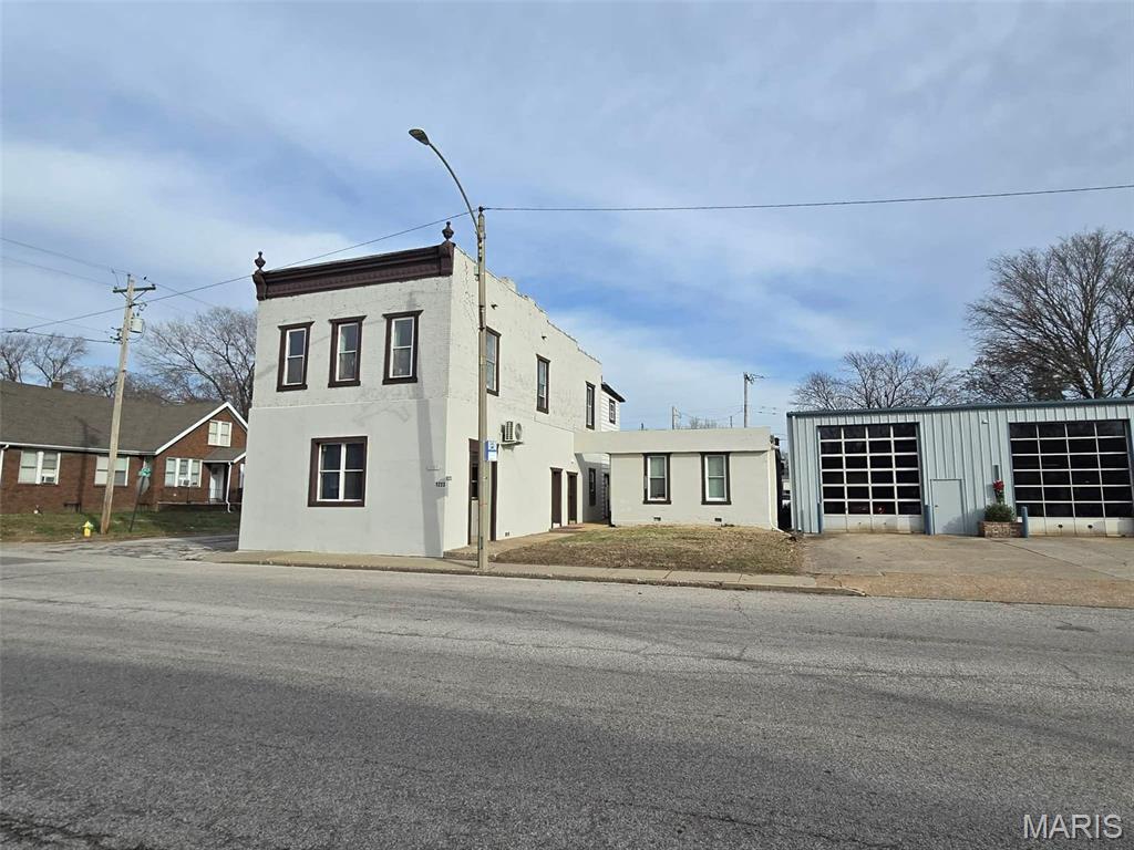 1223 West Main Street Belleville, IL 62220 - Photo 2 of 13