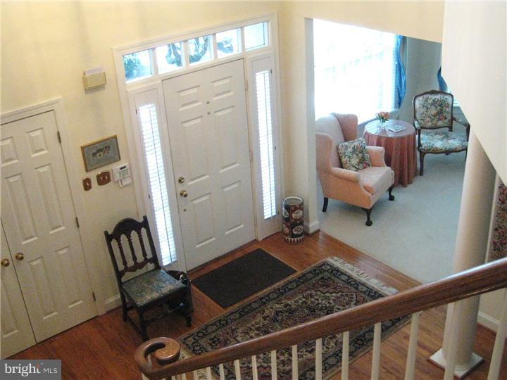 198 3 Rivers Court, Unit 98 Berwyn, PA 19312 - Photo 19 of 21 Foyer