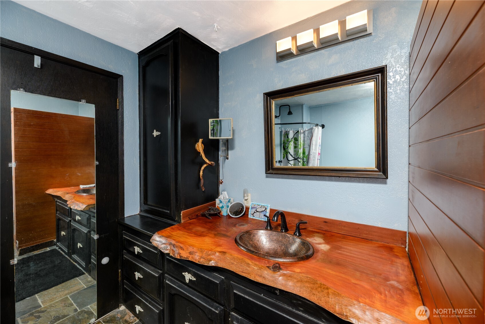 323 Hulse Road Port Angeles, WA 98362 - Photo 16 of 40