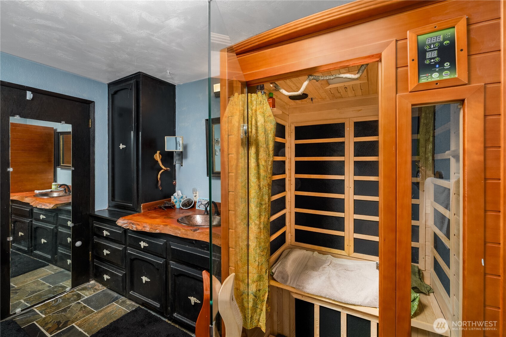 323 Hulse Road Port Angeles, WA 98362 - Photo 17 of 40