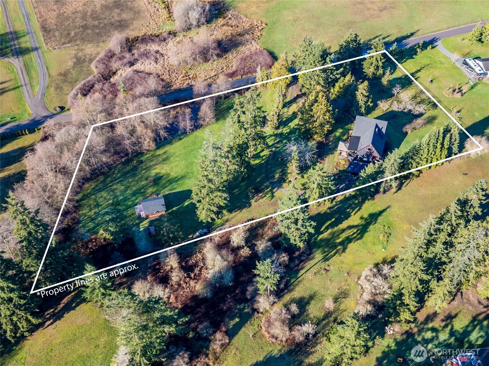 323 Hulse Road Port Angeles, WA 98362 - Photo 3 of 40