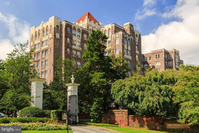 $299,000 | 4000 Cathedral Avenue Northwest, Unit 208B, Washington, DC 20016