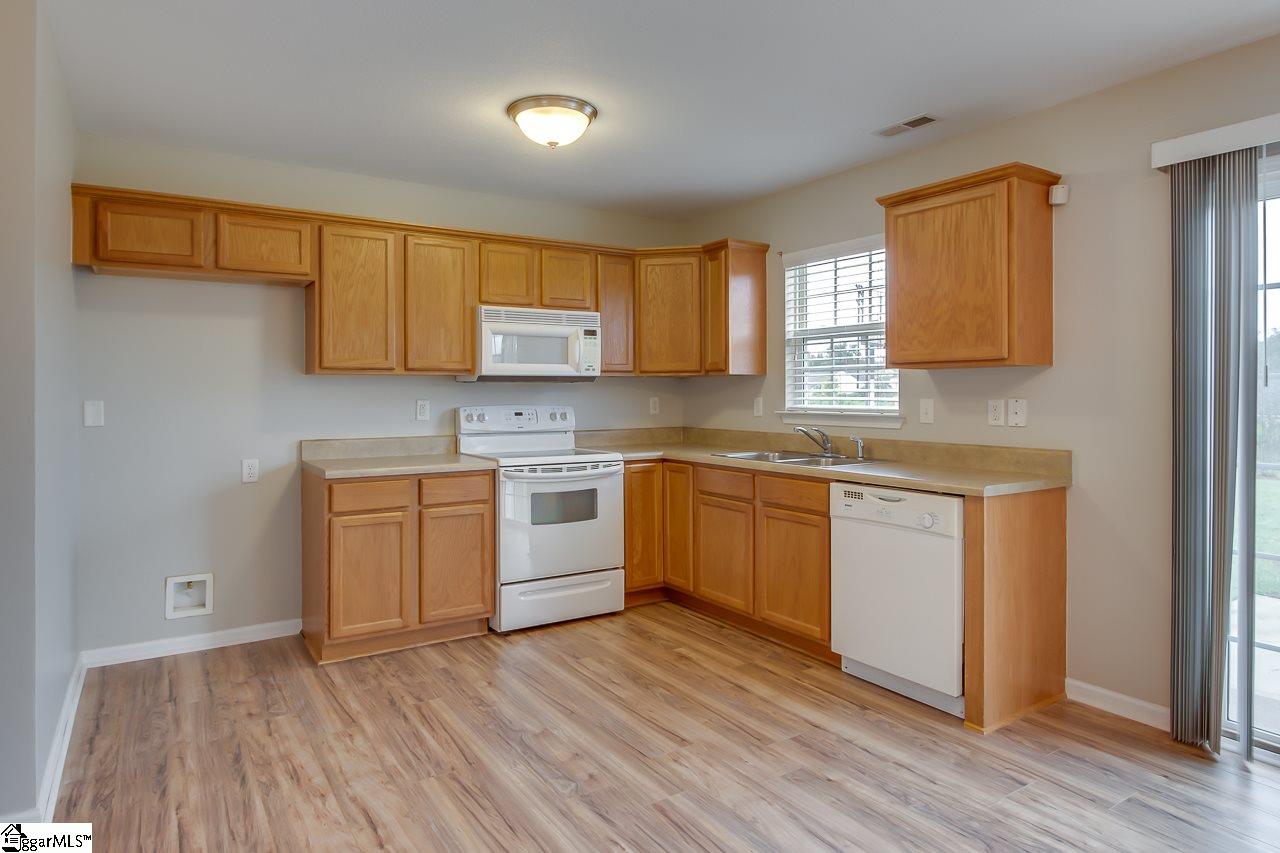 11 Catterick Way Fountain Inn, SC 29644 - Photo 9 of 29 Gallery Image 9