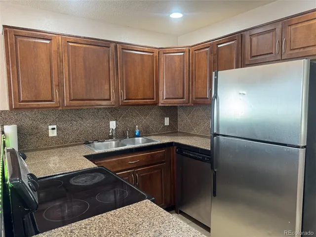 $415,000 | 991 Oak Place, Thornton, CO 80229