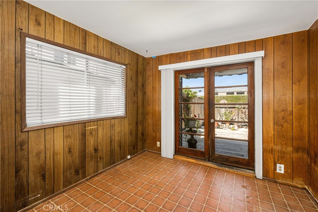 58 Surfside Avenue Surfside, CA 90743 - Photo 21 of 36 a view of an empty room with window