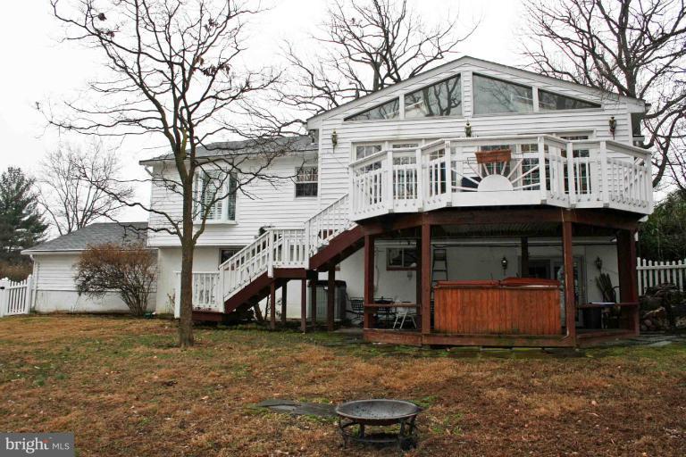 1114 West Joppa Road Towson, MD 21204 - Photo 1 of 22 Exterior (Rear)