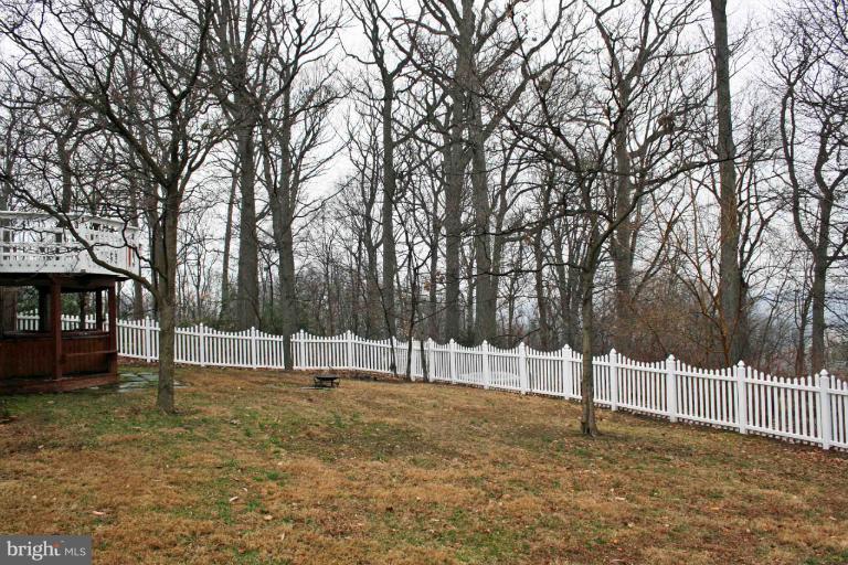 1114 West Joppa Road Towson, MD 21204 - Photo 20 of 22 Rear Fenced Yard