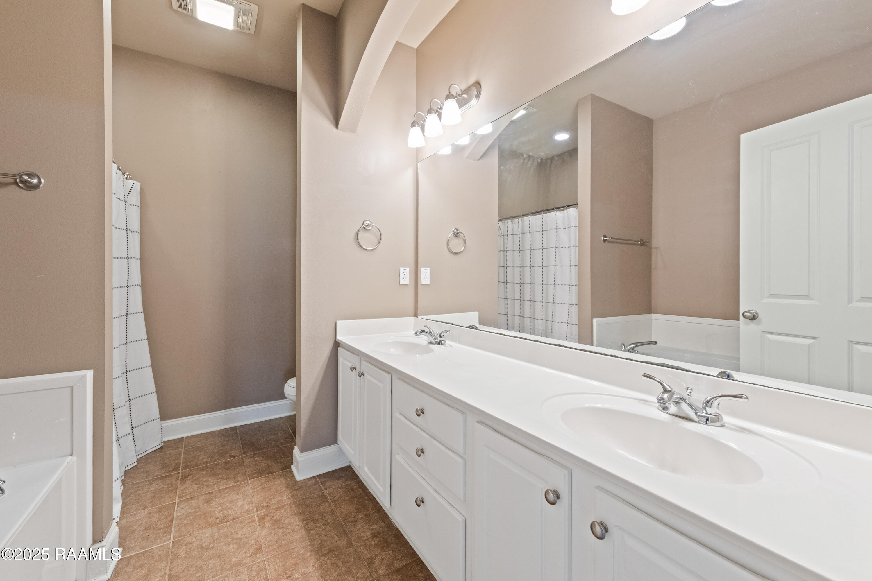 4000 Mchugh Road, Unit 102 Zachary, LA 70791 - Photo 14 of 22 4000McHughUnit102-49