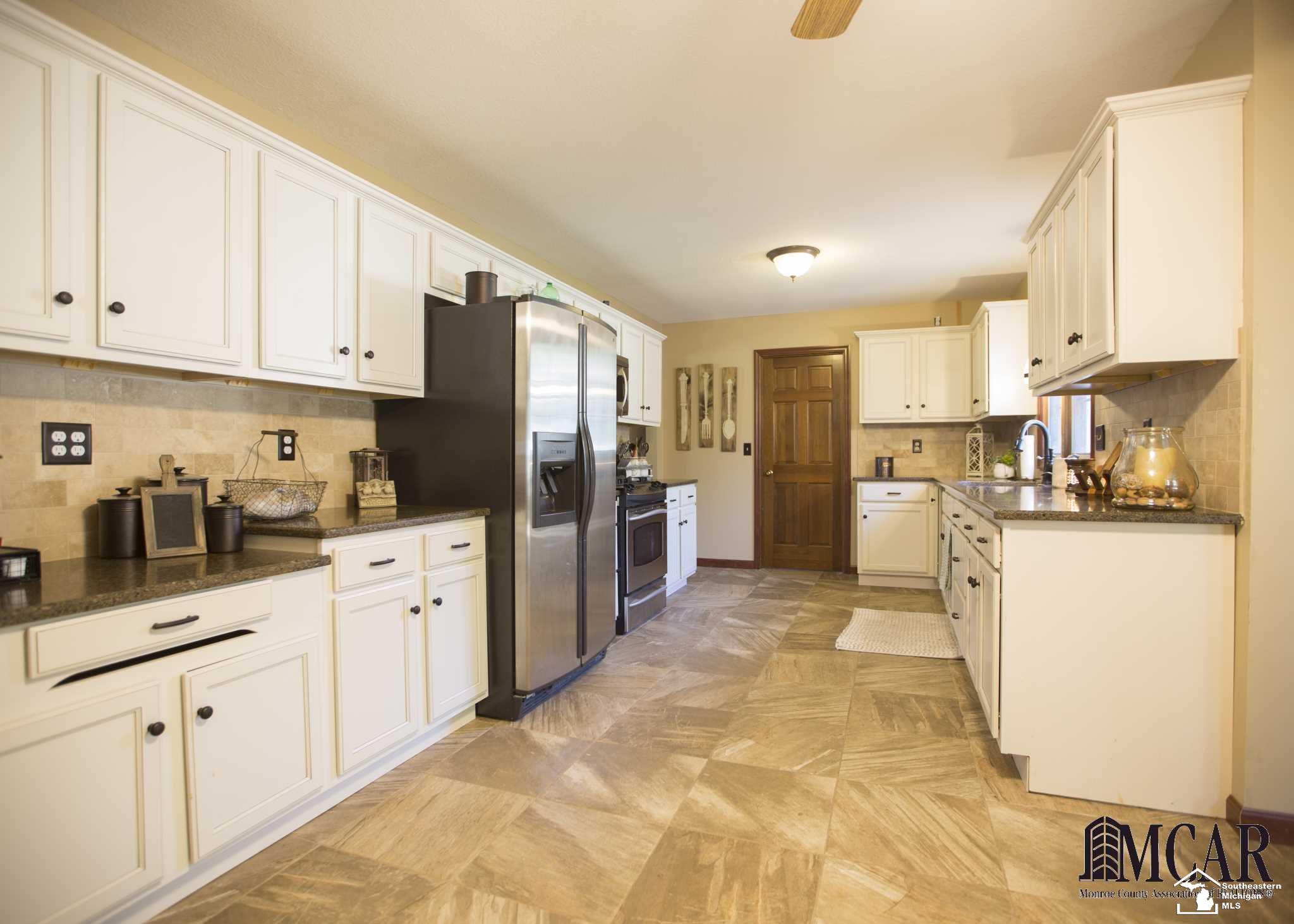443 West Temperance Road Temperance, MI 48182 - Photo 7 of 22 Kitchen View