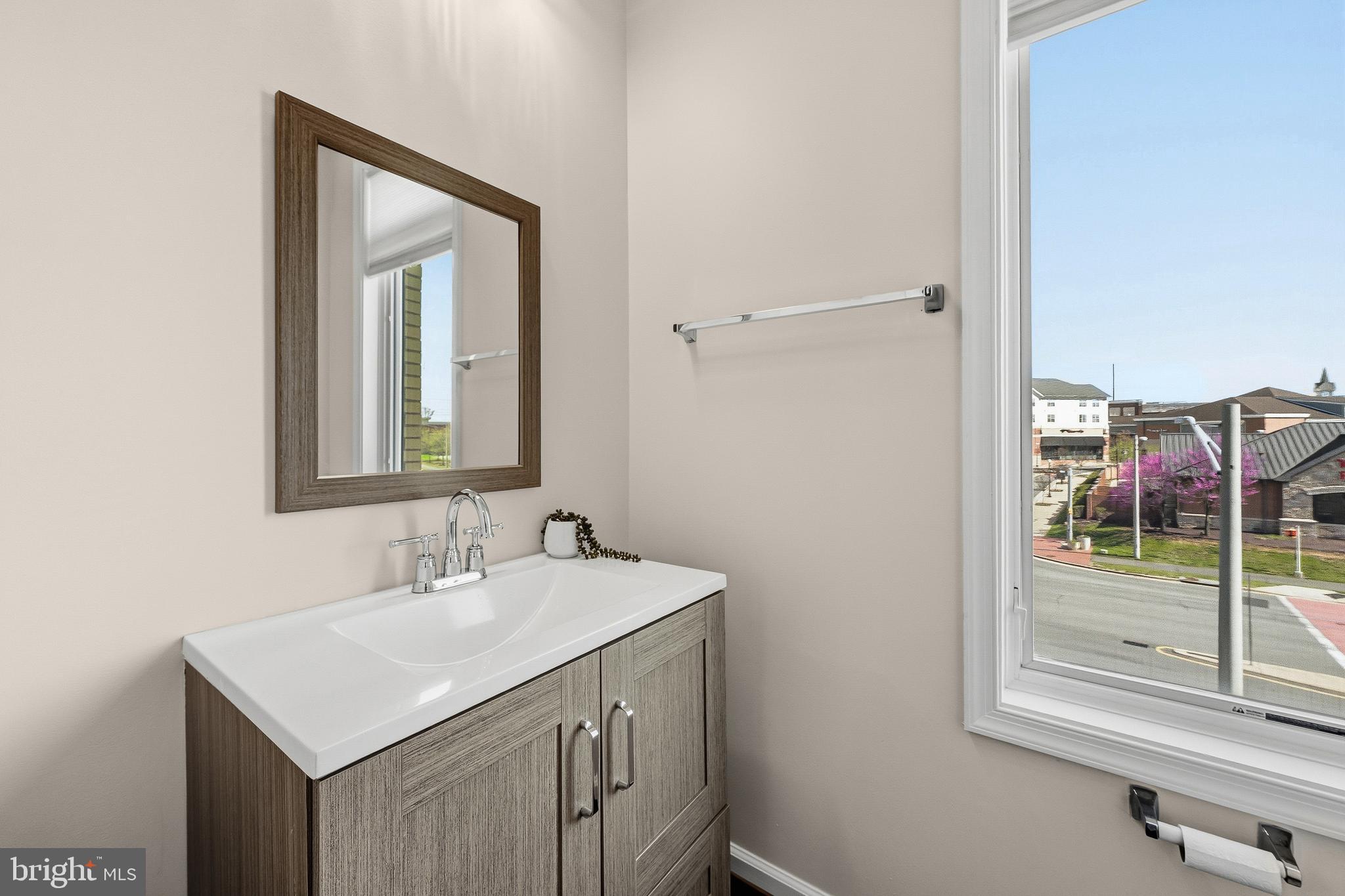 1400 Ribbon Limestone Terrace Southeast, Unit E201 Leesburg, VA 20175 - Photo 18 of 43