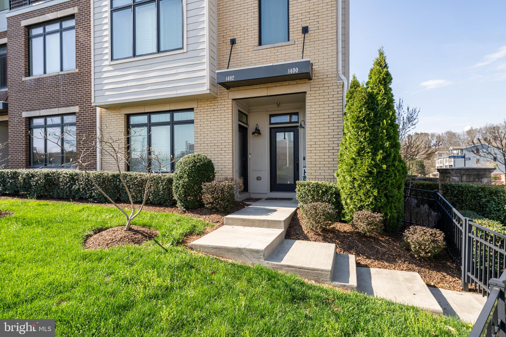 1400 Ribbon Limestone Terrace Southeast, Unit E201 Leesburg, VA 20175 - Photo 2 of 40