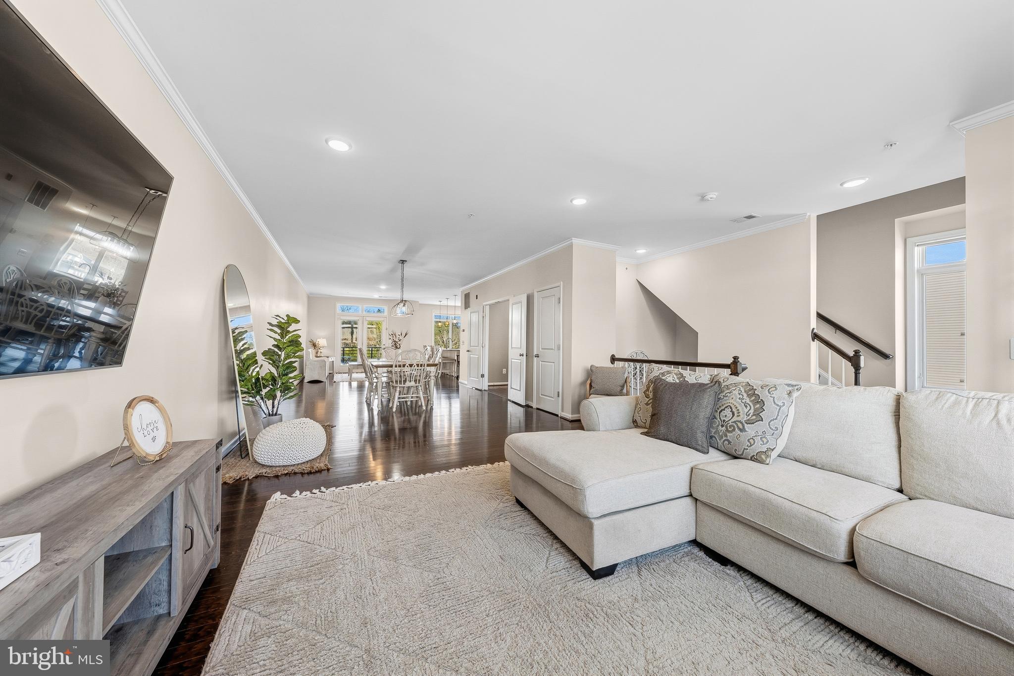 1400 Ribbon Limestone Terrace Southeast, Unit E201 Leesburg, VA 20175 - Photo 4 of 40