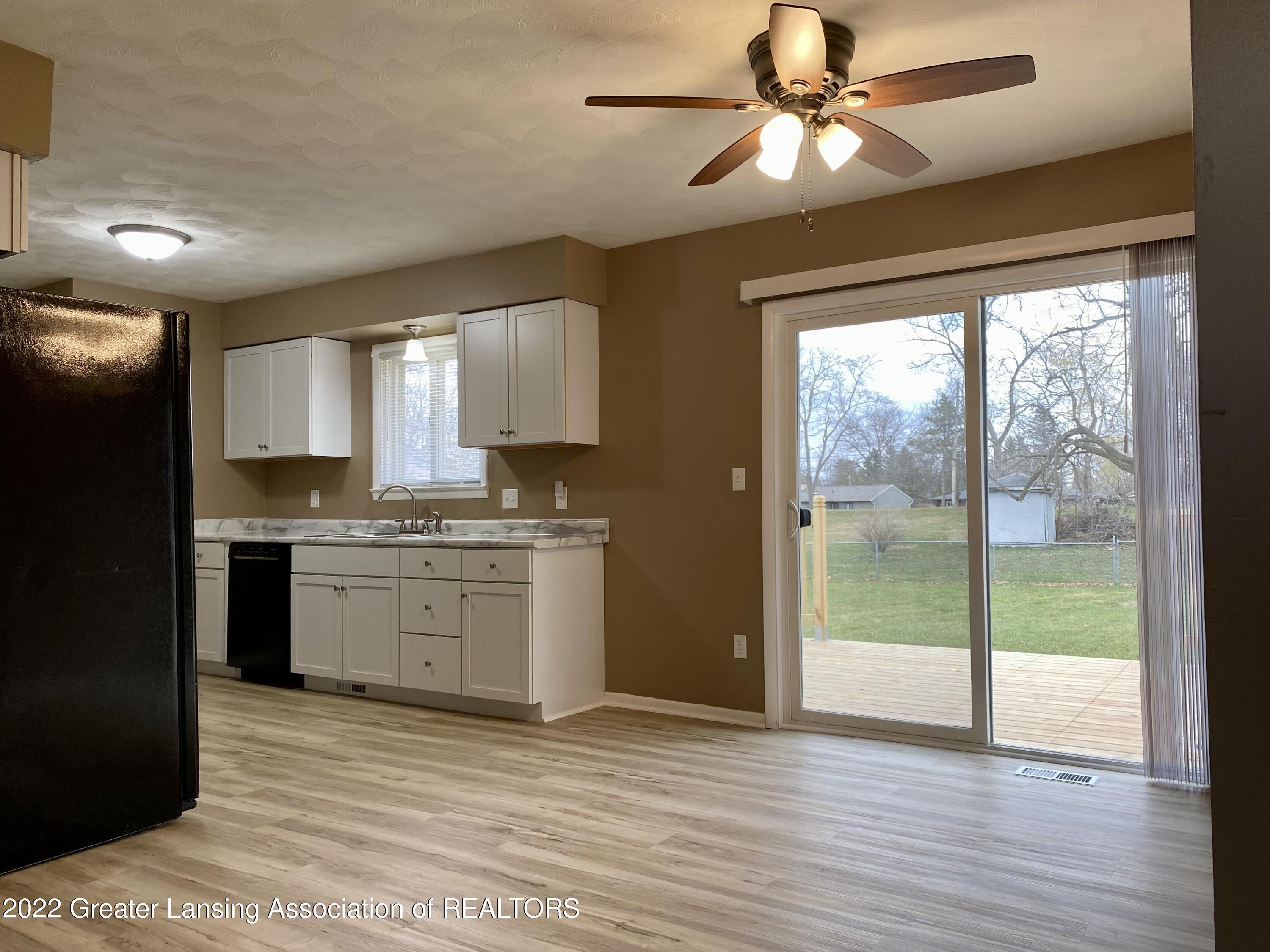 520 Renker Road Lansing, MI 48917 - Photo 5 of 22 IMG_9959