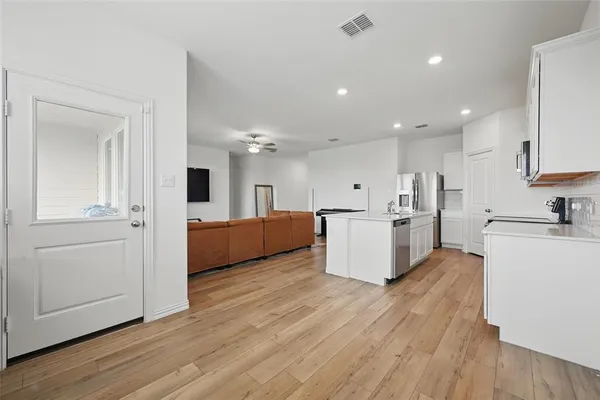 $2,000 | 132 Wyndemere Lane, Princeton, TX 75407