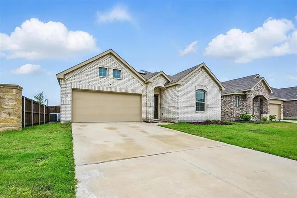 $2,000 | 132 Wyndemere Lane, Princeton, TX 75407