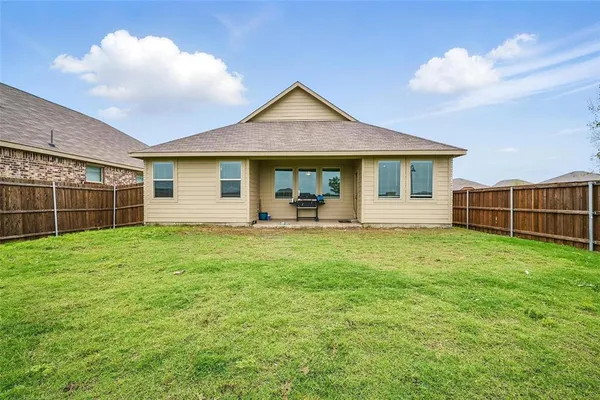 $2,000 | 132 Wyndemere Lane, Princeton, TX 75407
