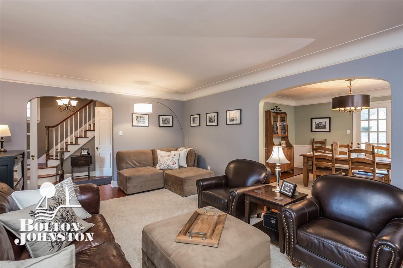 317 Merriweather Road Grosse Pointe Farms, MI 48236 - Photo 12 of 52