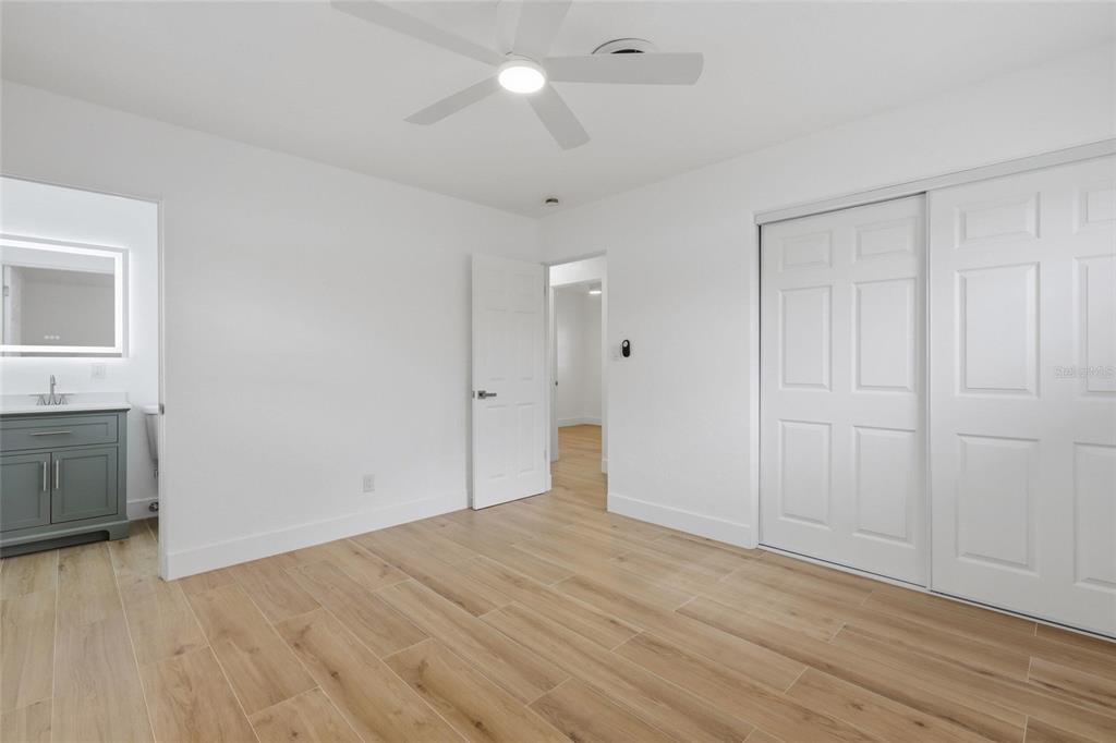 305 Glen Oak Road Venice, FL 34293 - Photo 13 of 25