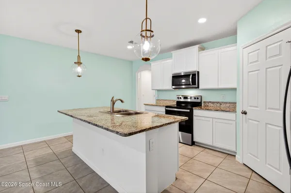 $2,200 | 1686 Mineral Lp Drive Northwest, Palm Bay, FL 32907