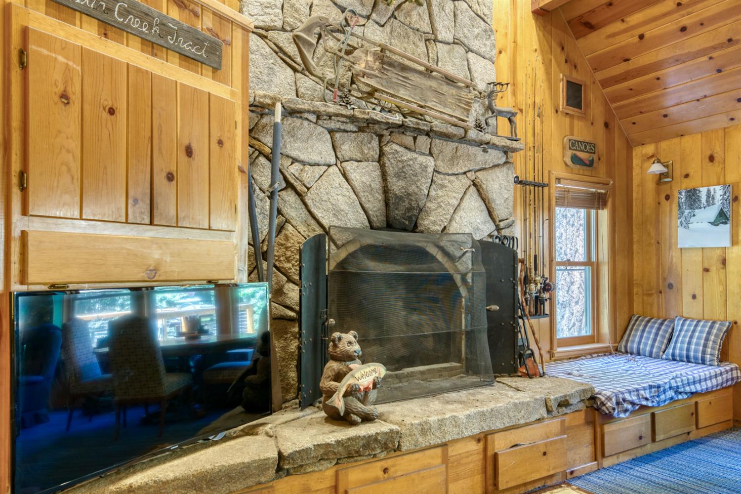 61504 Huntington Lake Road, Unit 6 Mono Hot Springs, CA 93642 - Photo 16 of 49