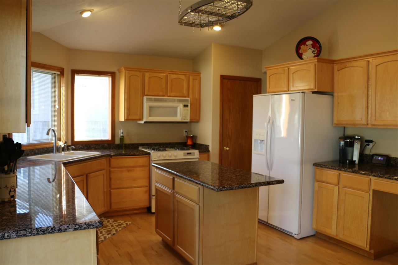 4314 East Winfield Road Mead, WA 99021 - Photo 8 of 20 Gallery Image 8