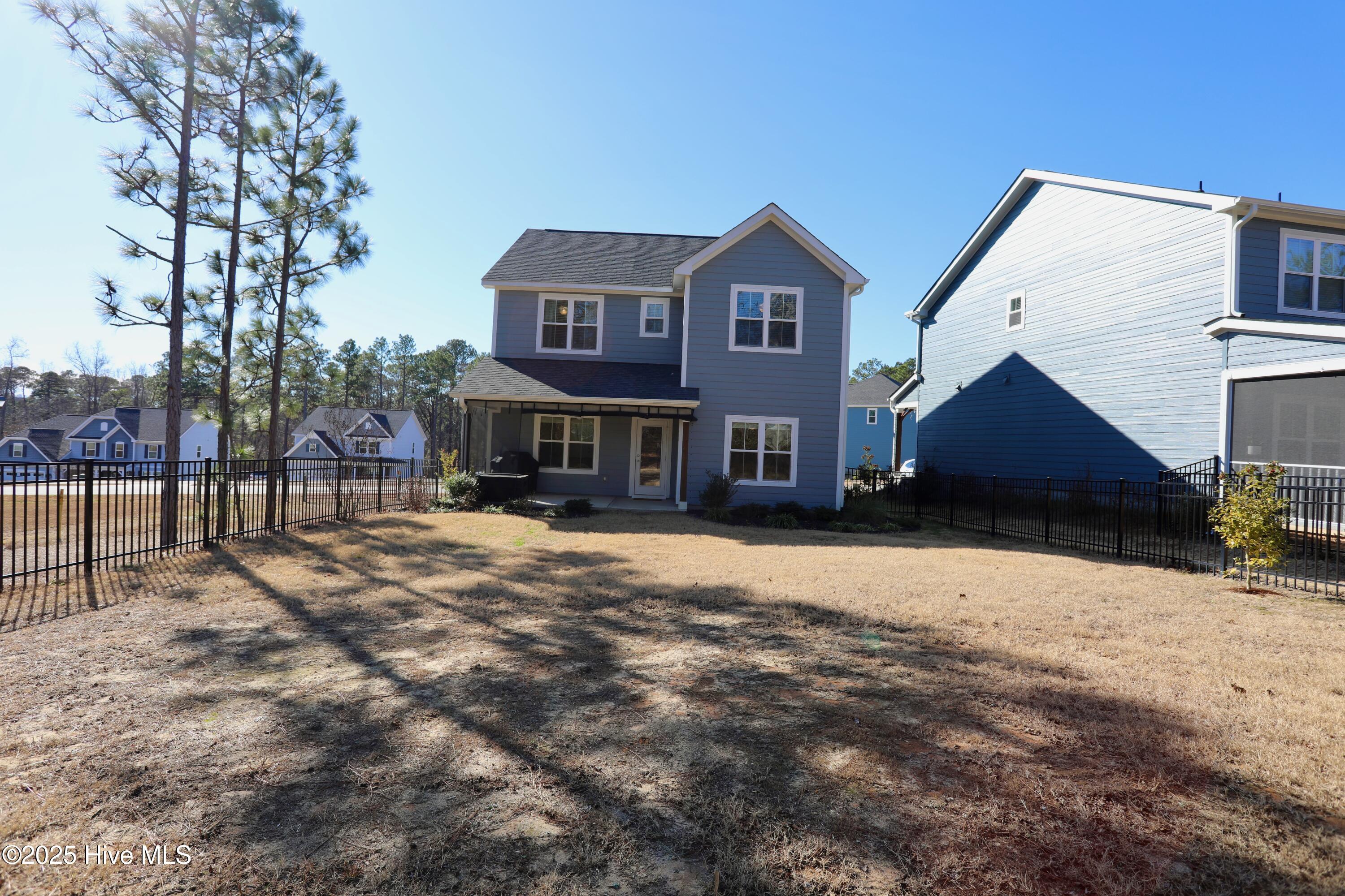 100 Falkirk Court Carthage, NC 28327 - Photo 7 of 39 023A1652