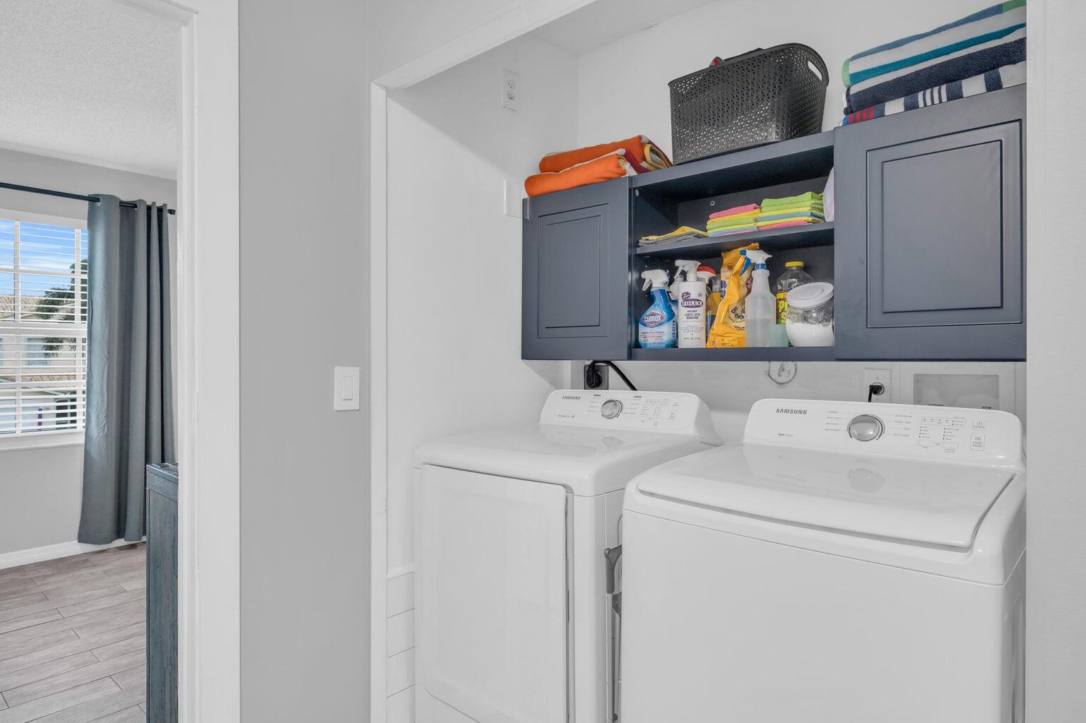 170 Timberwalk Trail Jupiter, FL 33458 - Photo 26 of 28 a utility room with dryer and washer