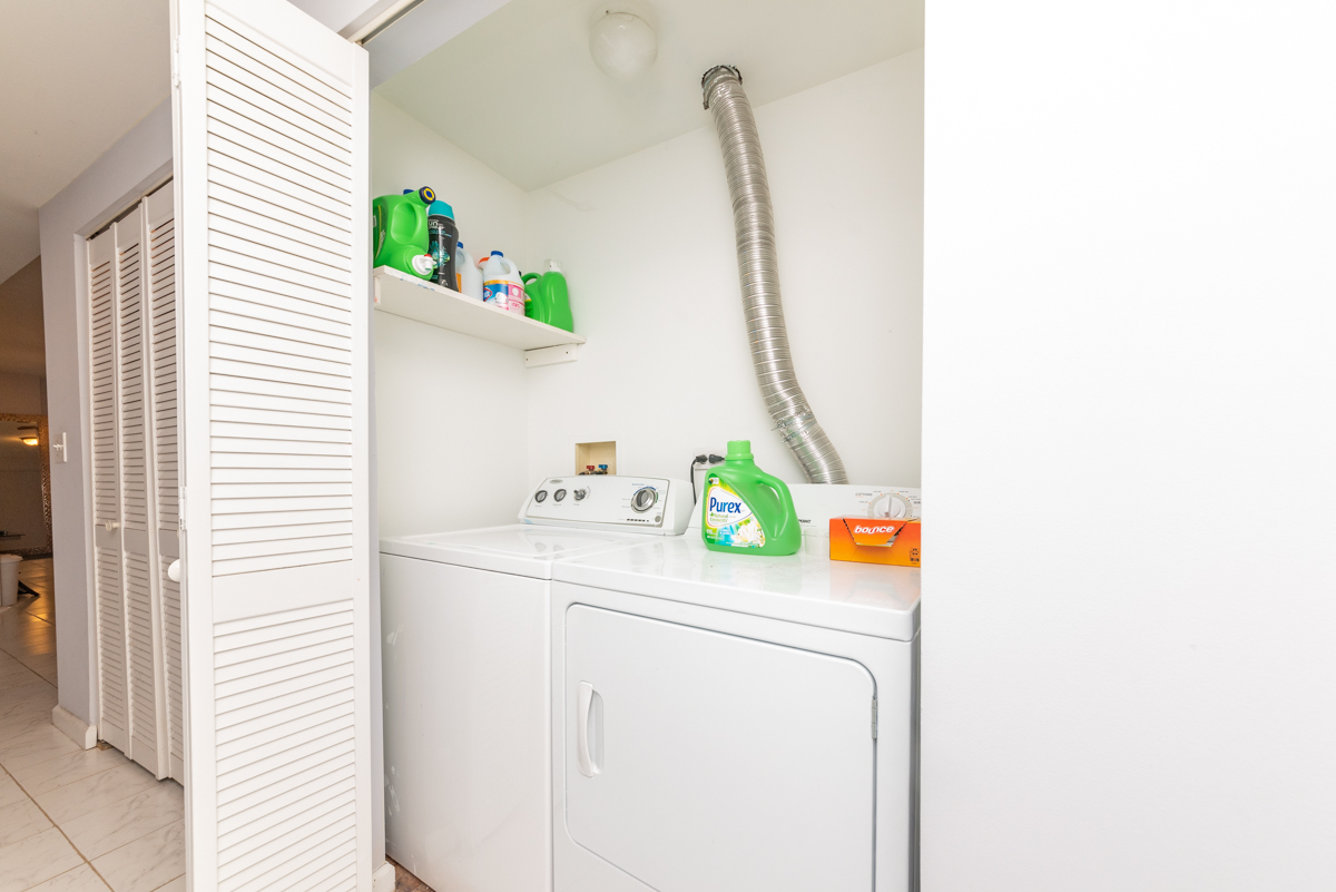 2932 North Ridgeway Avenue, Unit 1 Chicago, IL 60618 - Photo 21 of 25 a utility room with dryer and washer