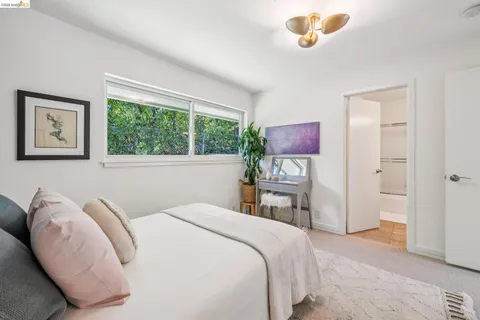$2,995,000 | 11 Huntleigh Road, Piedmont, CA 94611