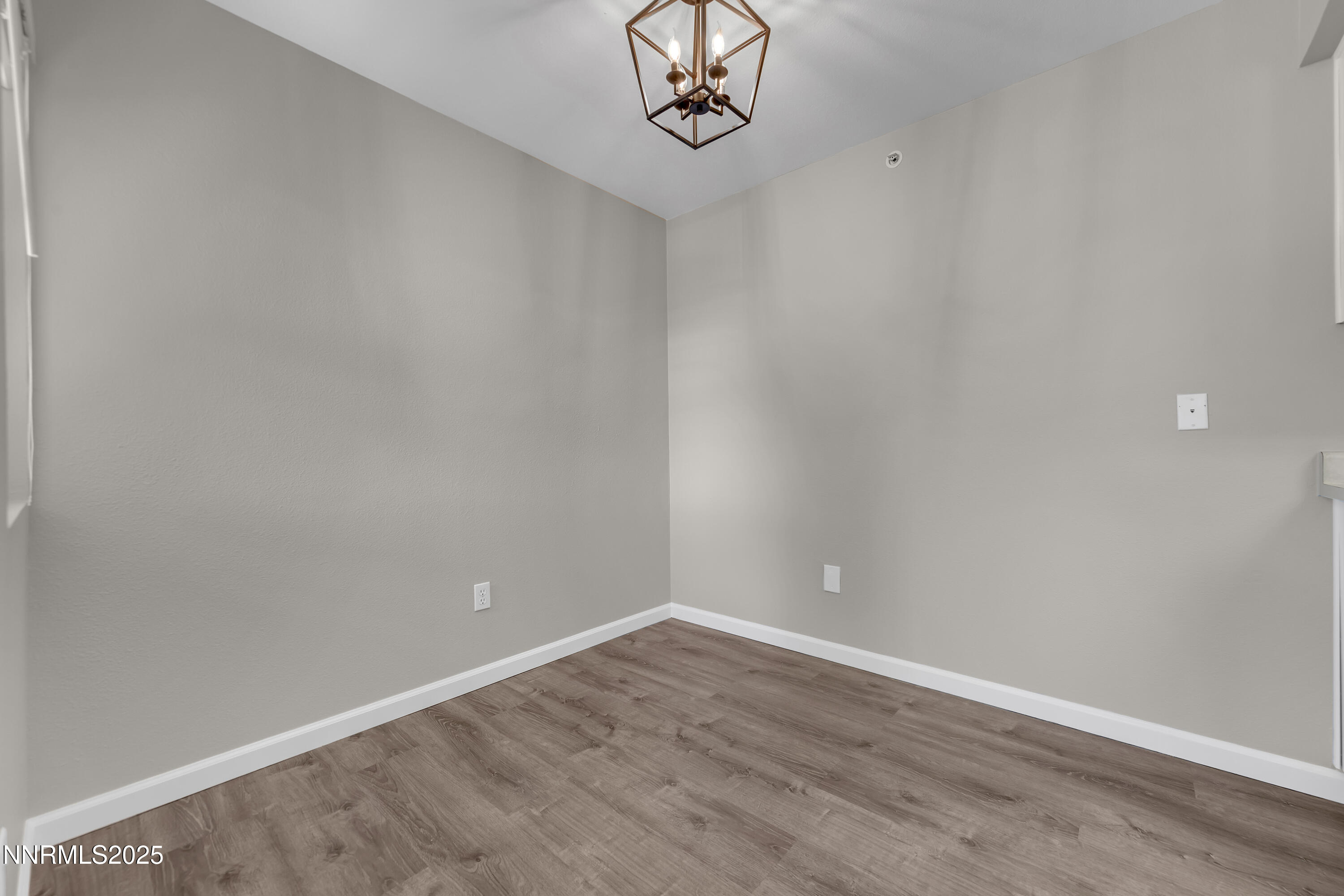 6850 Sharlands Avenue, Unit W 2133 Reno, NV 89523 - Photo 14 of 24 Sharlands W2133 dining room 1
