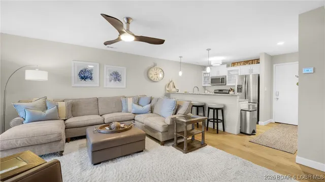 $260,000 | 814 Indian Pointe, Unit 814, Osage Beach, MO 65065