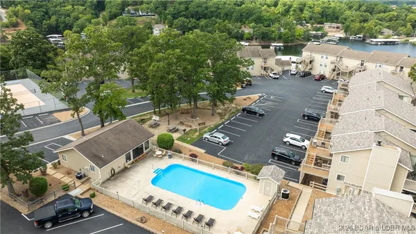 $260,000 | 814 Indian Pointe, Unit 814, Osage Beach, MO 65065