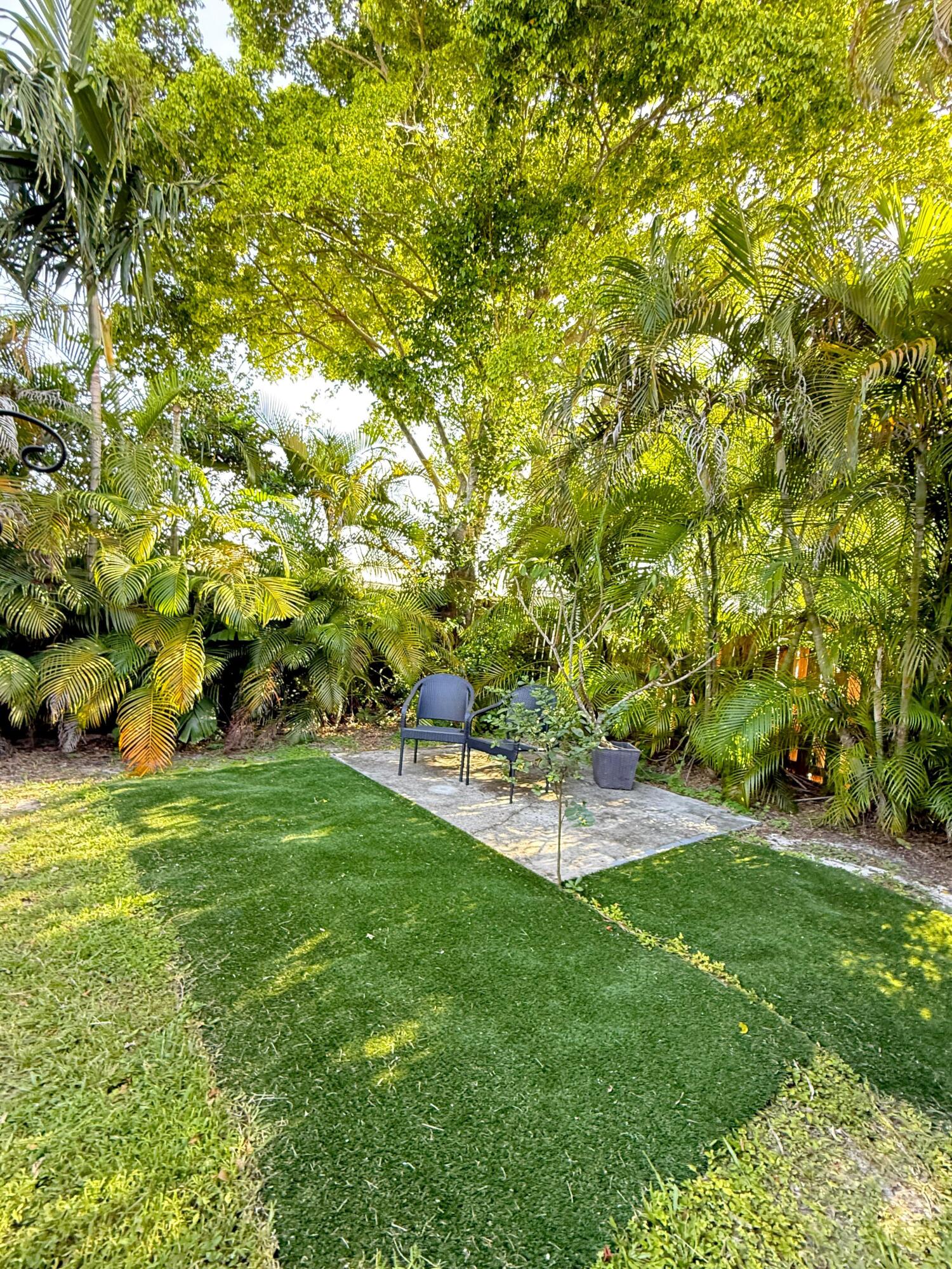 7024 Northwest 63rd Street Tamarac, FL 33321 - Photo 6 of 50 a view of a backyard with swimming pool