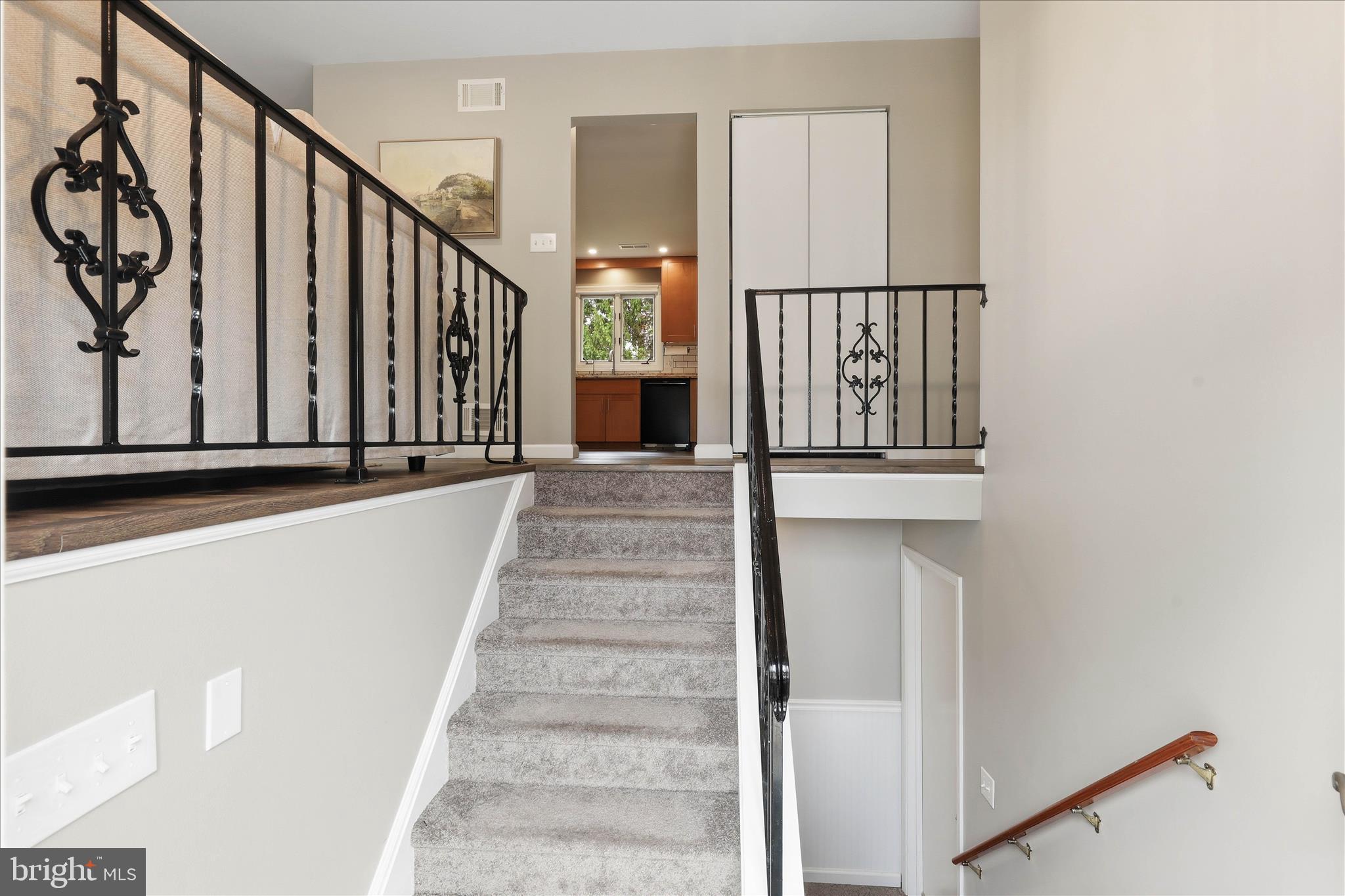 520 Wallingford Road Lancaster, PA 17601 - Photo 6 of 58