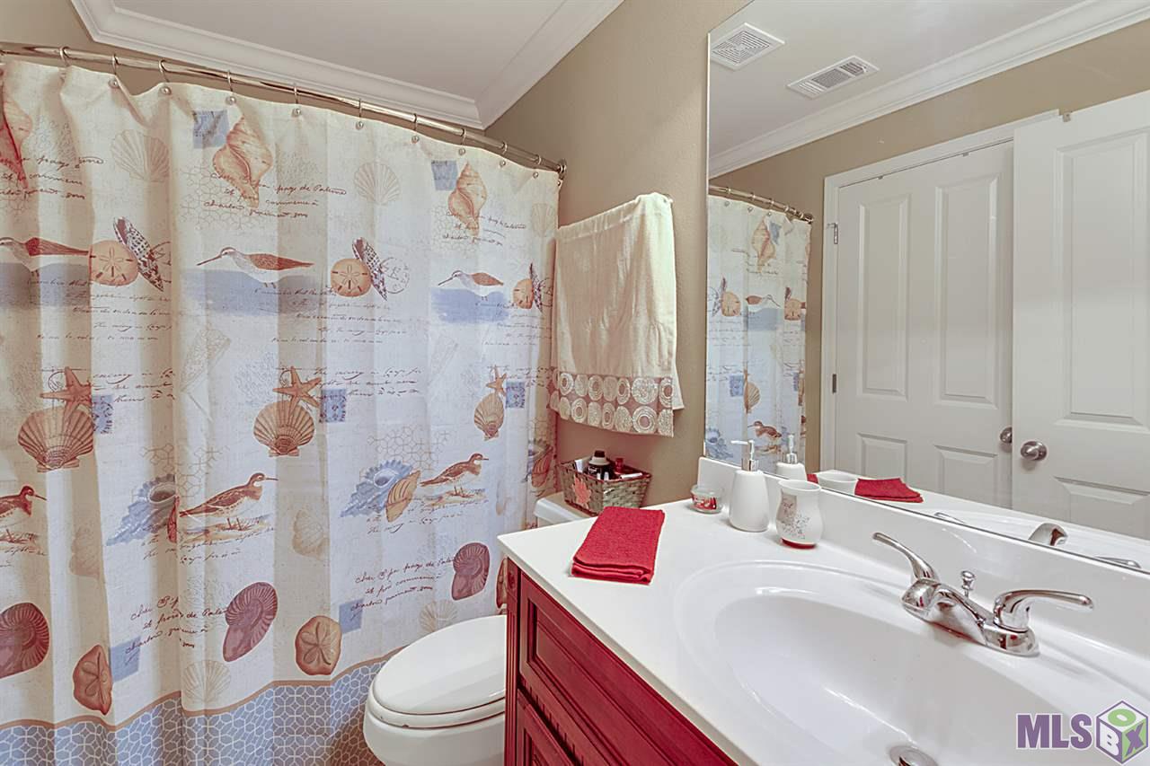 8429 Florida Boulevard, Unit 2C Denham Springs, LA 70726 - Photo 13 of 31