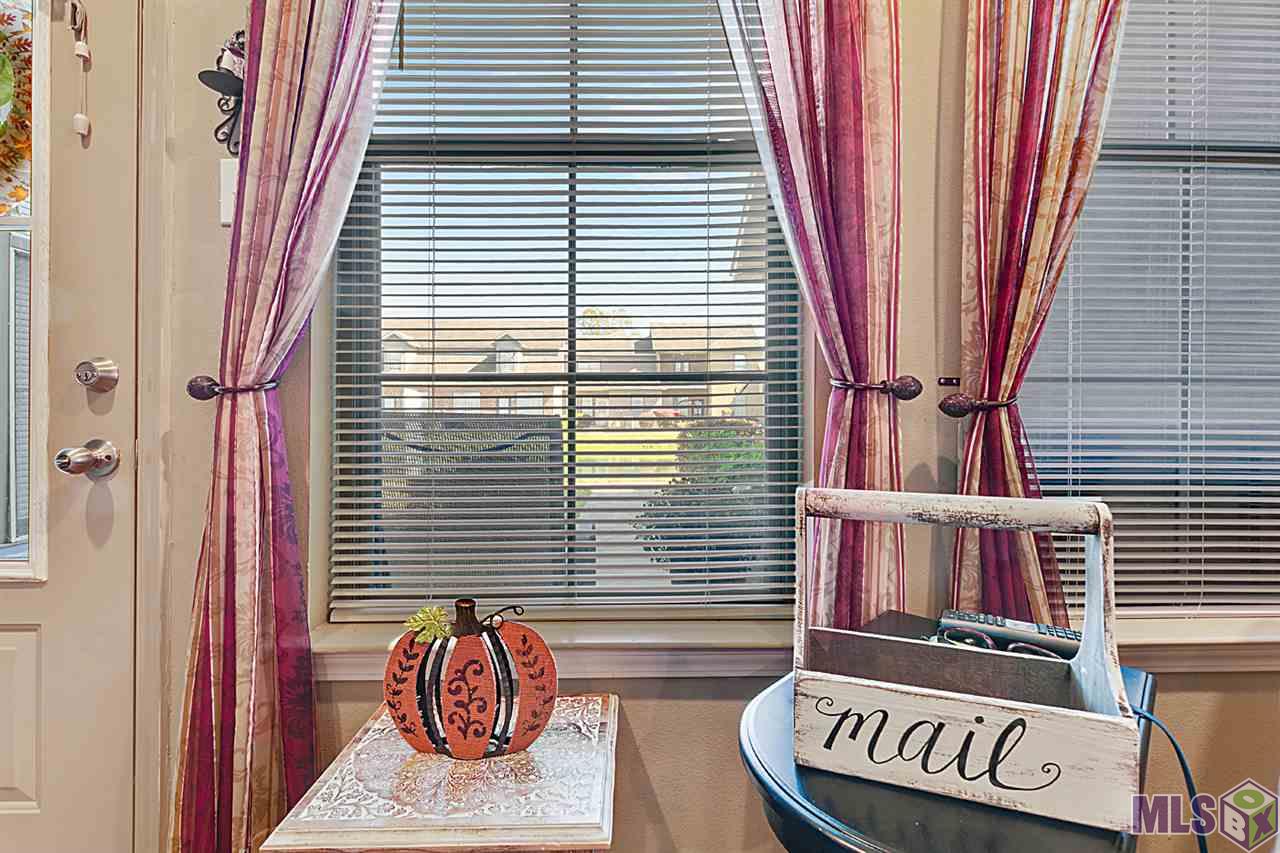 8429 Florida Boulevard, Unit 2C Denham Springs, LA 70726 - Photo 4 of 31