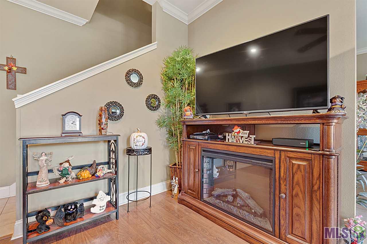 8429 Florida Boulevard, Unit 2C Denham Springs, LA 70726 - Photo 5 of 31