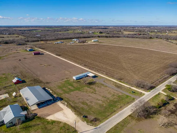 $185,000 | 10136 County Road 418, Grandview, TX 76050