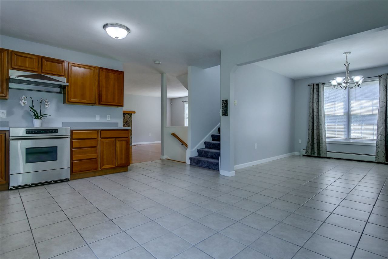 4 Meeks Road Kingston, NH 03848 - Photo 11 of 32