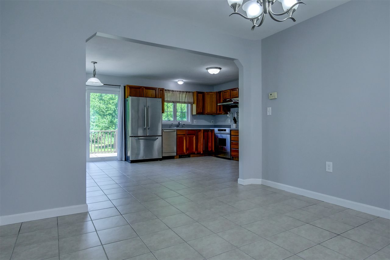 4 Meeks Road Kingston, NH 03848 - Photo 13 of 32