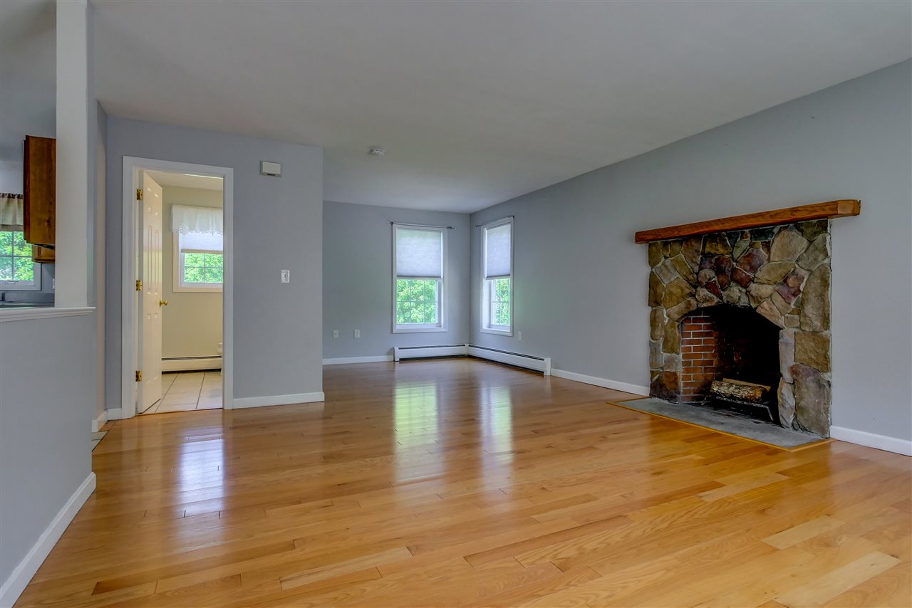 4 Meeks Road Kingston, NH 03848 - Photo 14 of 32