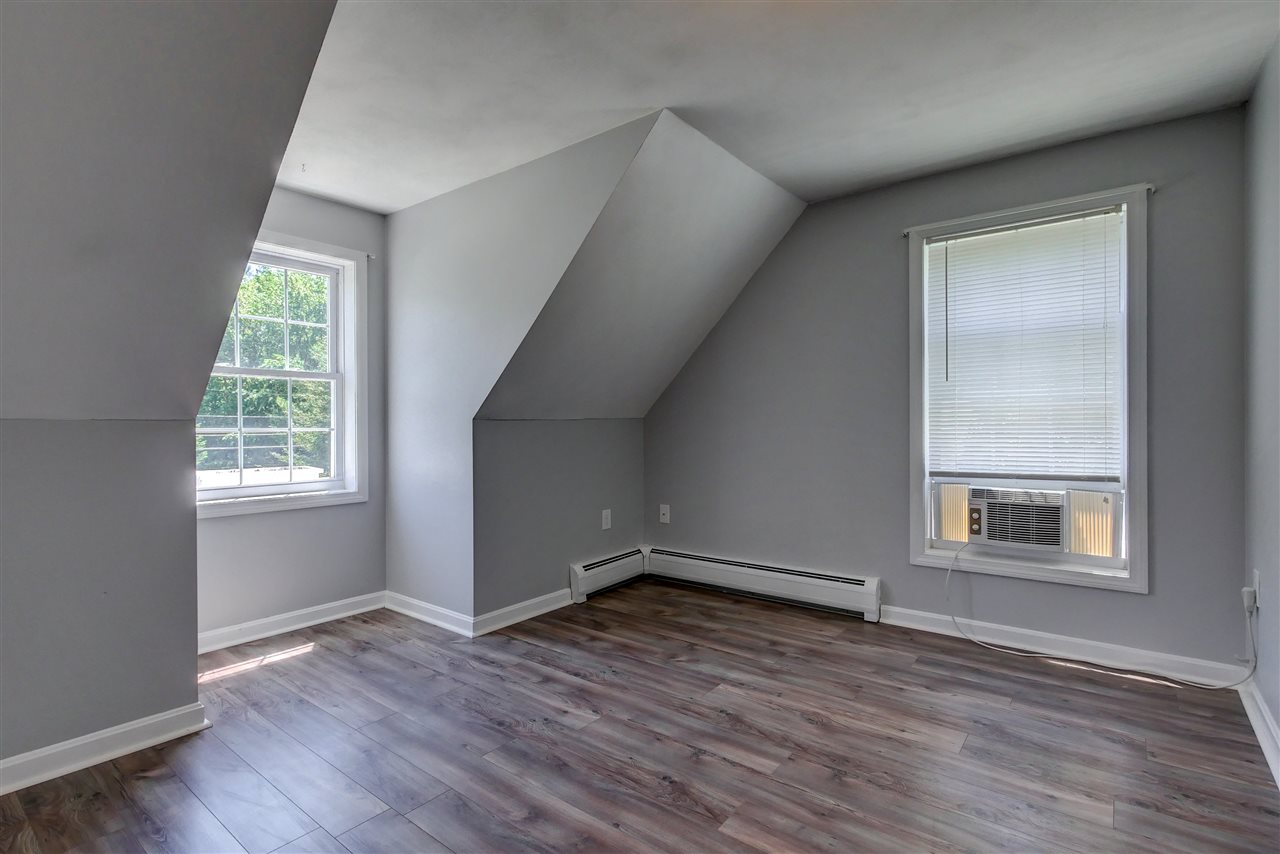 4 Meeks Road Kingston, NH 03848 - Photo 23 of 32